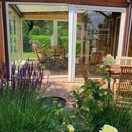 شقة In Absoluter Seenaehe Fuer 4 Personen آرندزيه